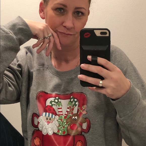 Red truck Christmas sweatshirt - Picture 3 of 4